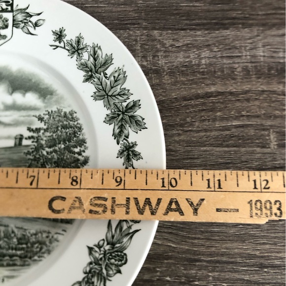 Vtg PEI Anne of Green Gables Souvenir Plate - Picture 7 of 8